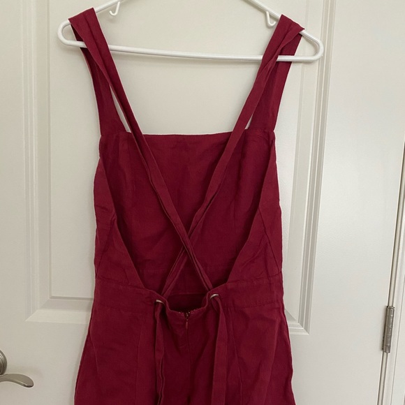 URBAN OUTFITTERS RED DRESS